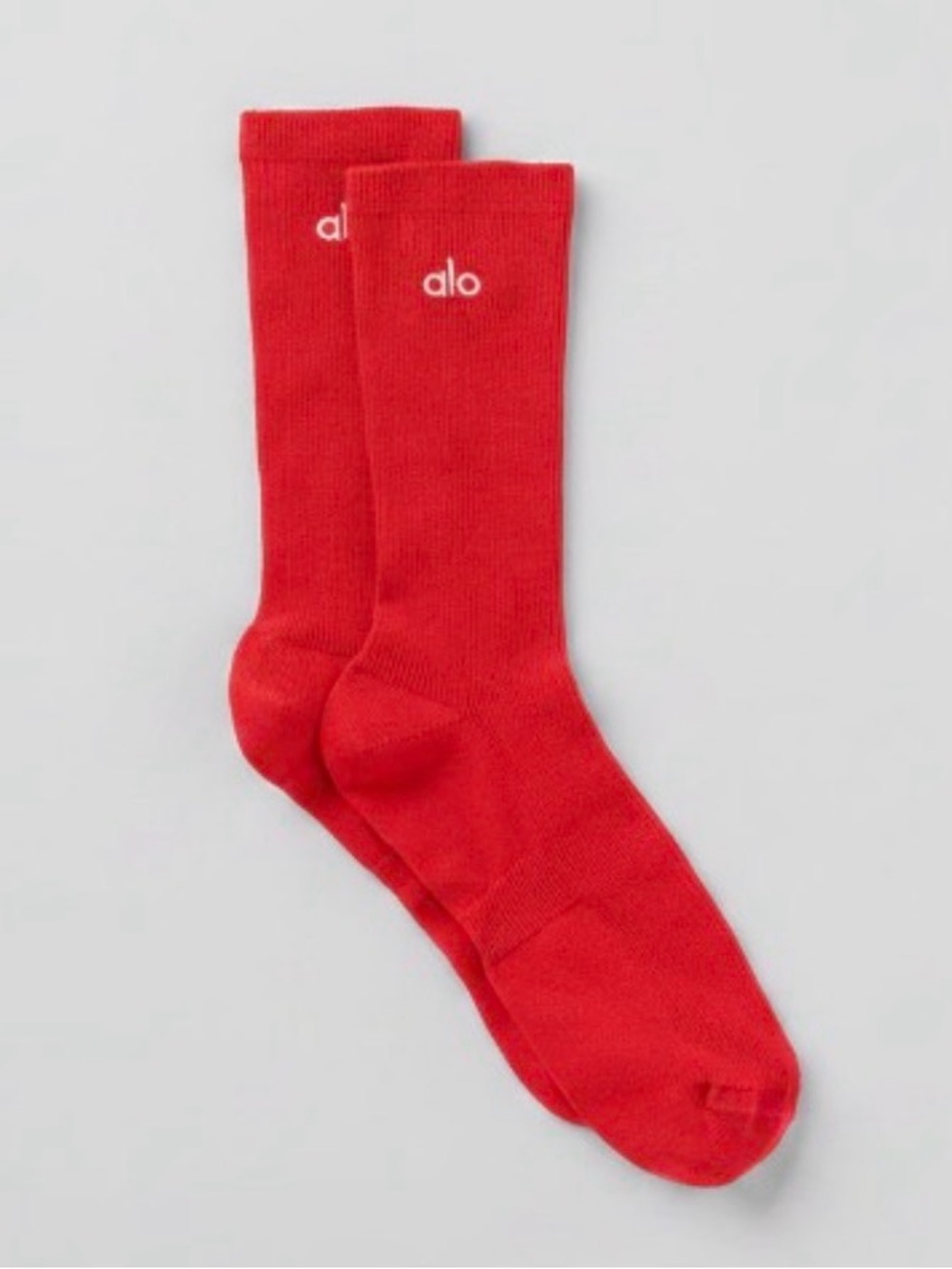 ALO Yoga Women’s Half-Crew Understated Socks in Bright Red. Shoe Size 5-7